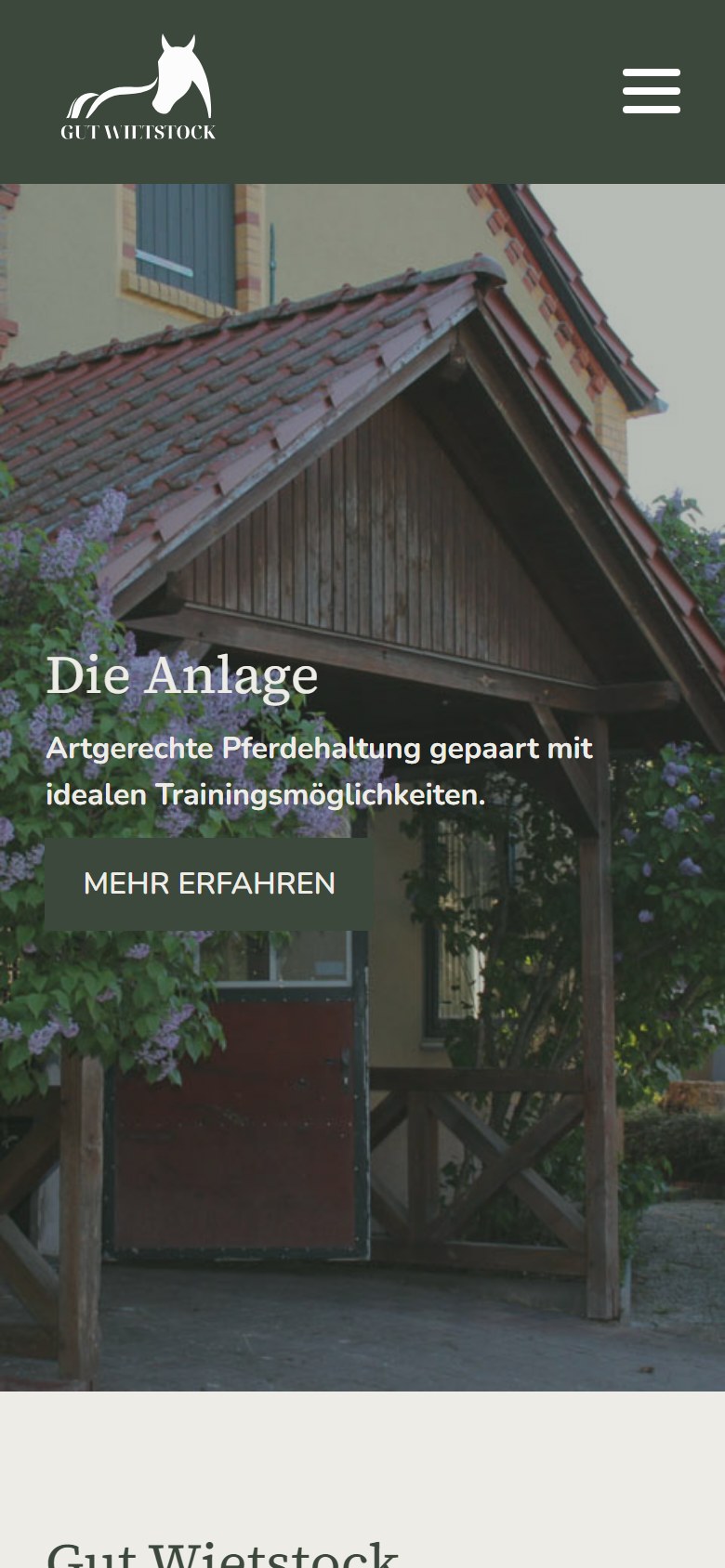 Website von Gut Wietstock Reitanlage – Handyansicht: Die Anlage